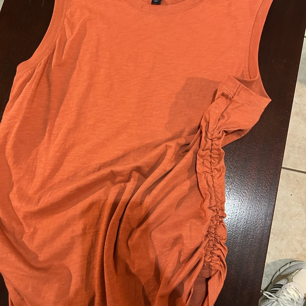Universal Thread Sleeveless Rust Top - Picture 3 of 3